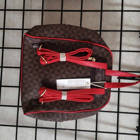 Backpack - Picture 2 of 4